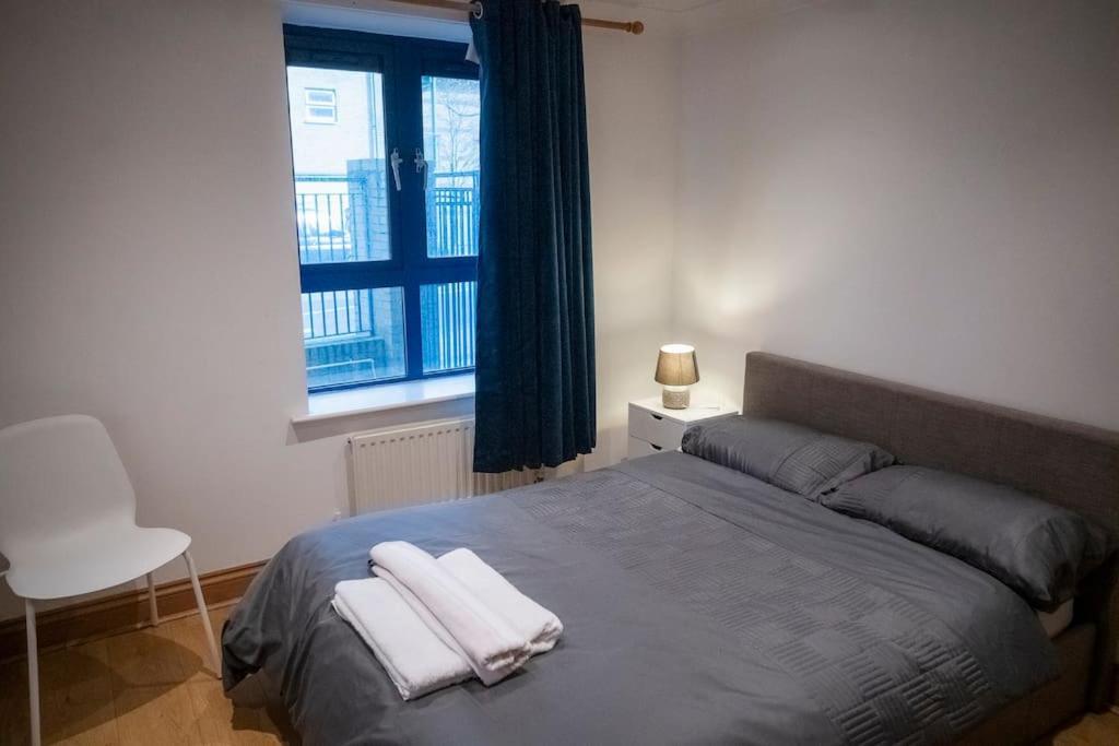 1-bed Flat In Ocean Village Apartamento
